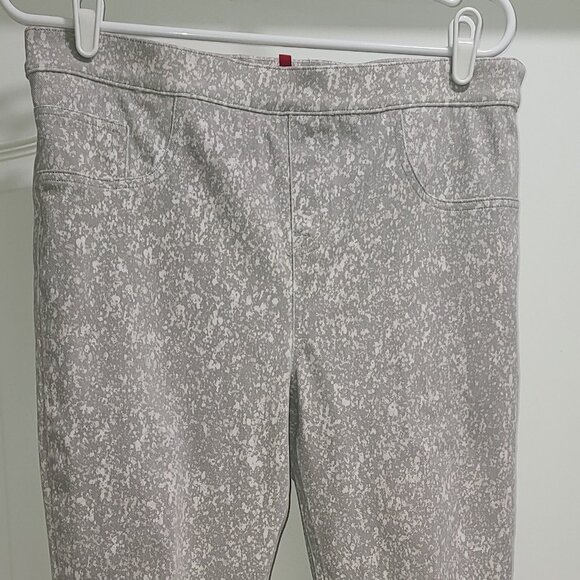 SPANX® SMALL ANKLE JEAN-ISH LEGGINGS WITH GRAY & CREAM MIX PATTERN - SIZE LARGE - Picture 1 of 16